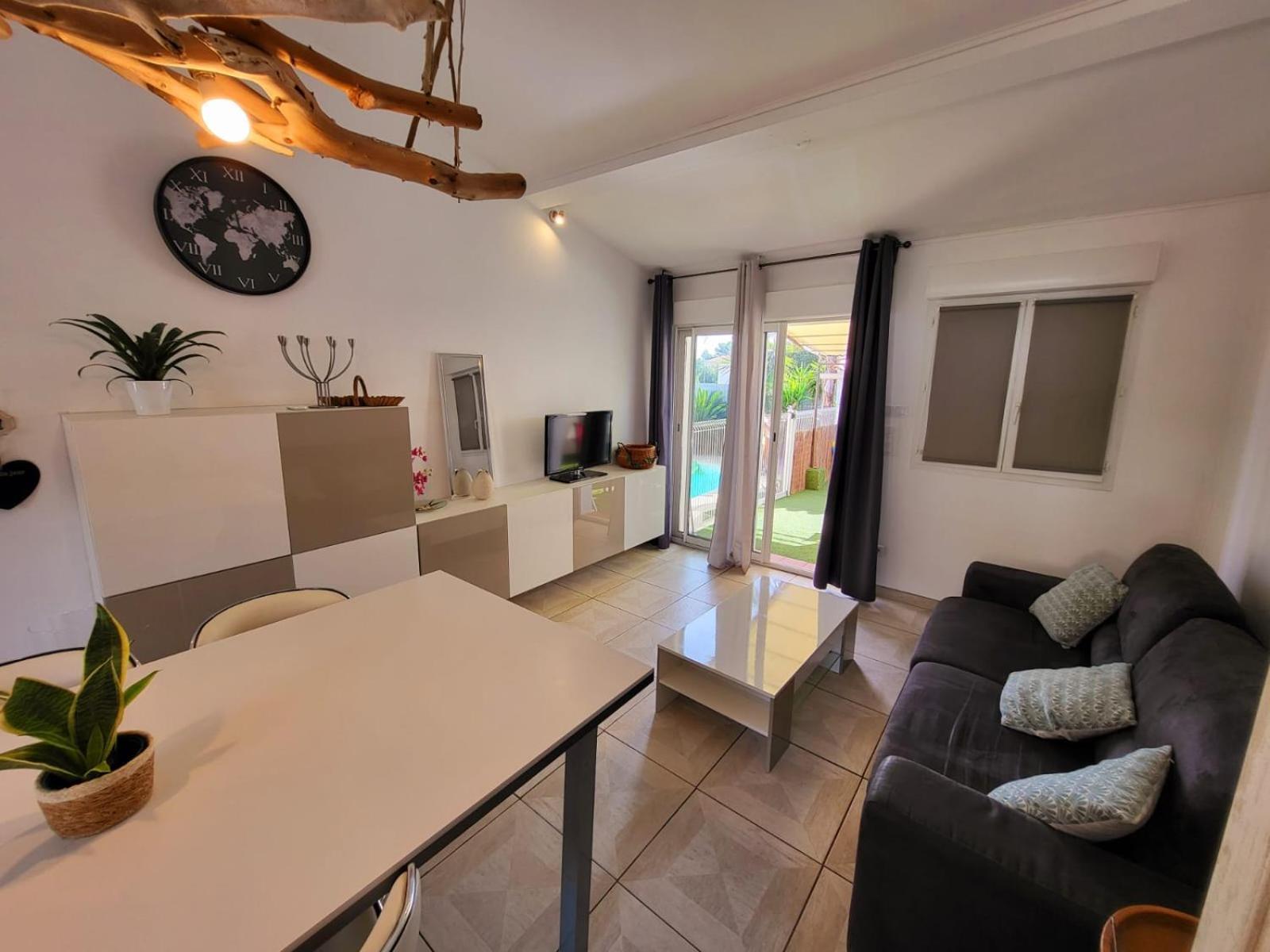 Casa Leone 83 Lägenhet Solliès-Pont Exteriör bild