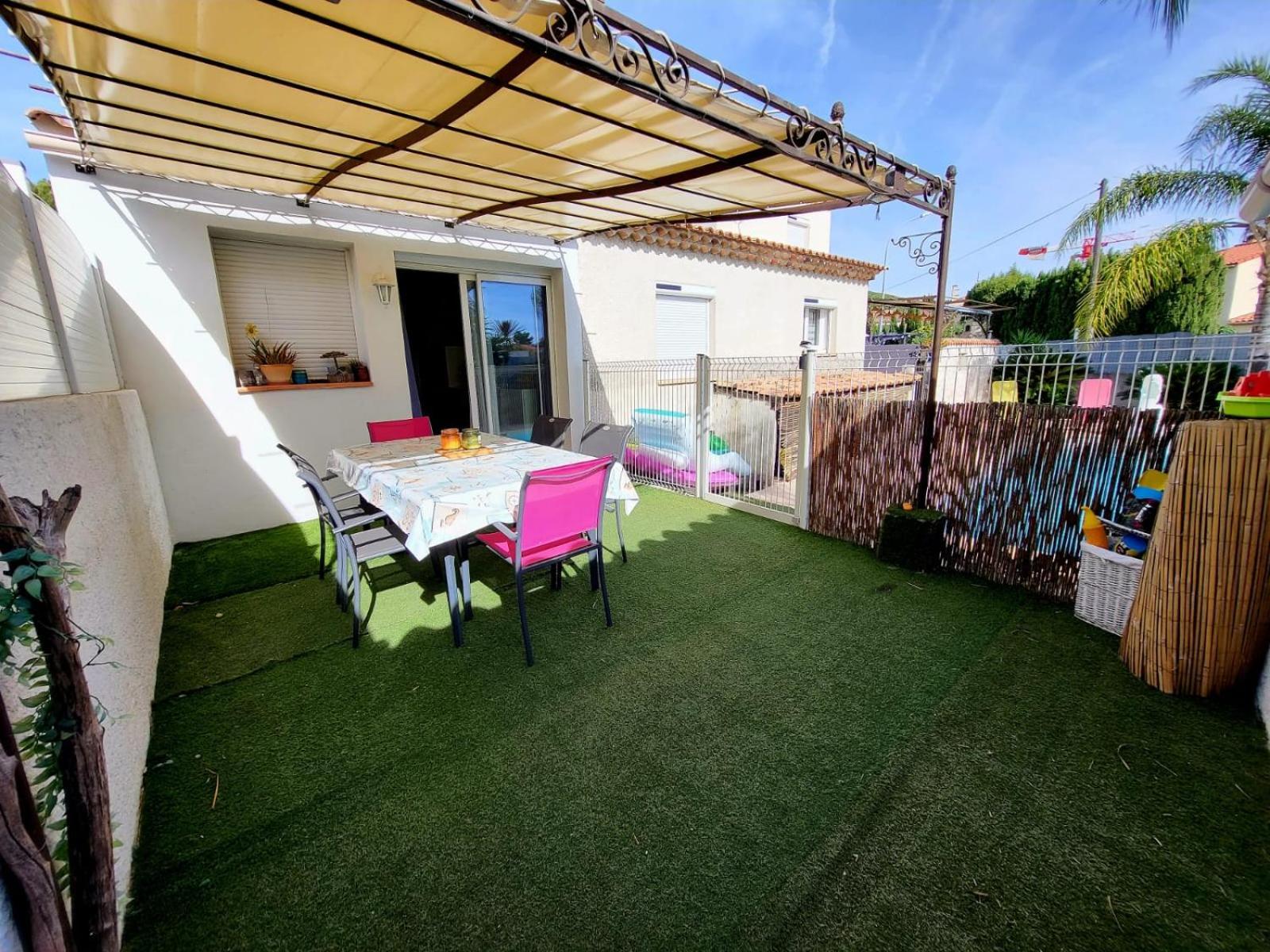 Casa Leone 83 Lägenhet Solliès-Pont Exteriör bild